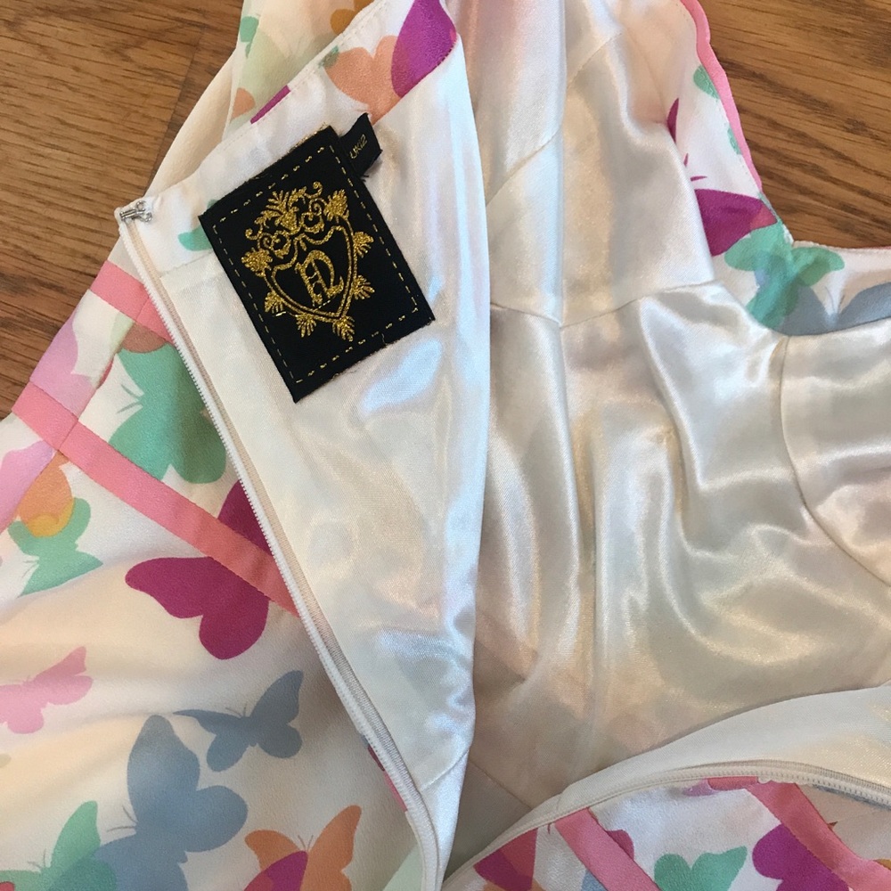 GORGEOUS Hi Low Butterfly Dress - Picture 7 of 8